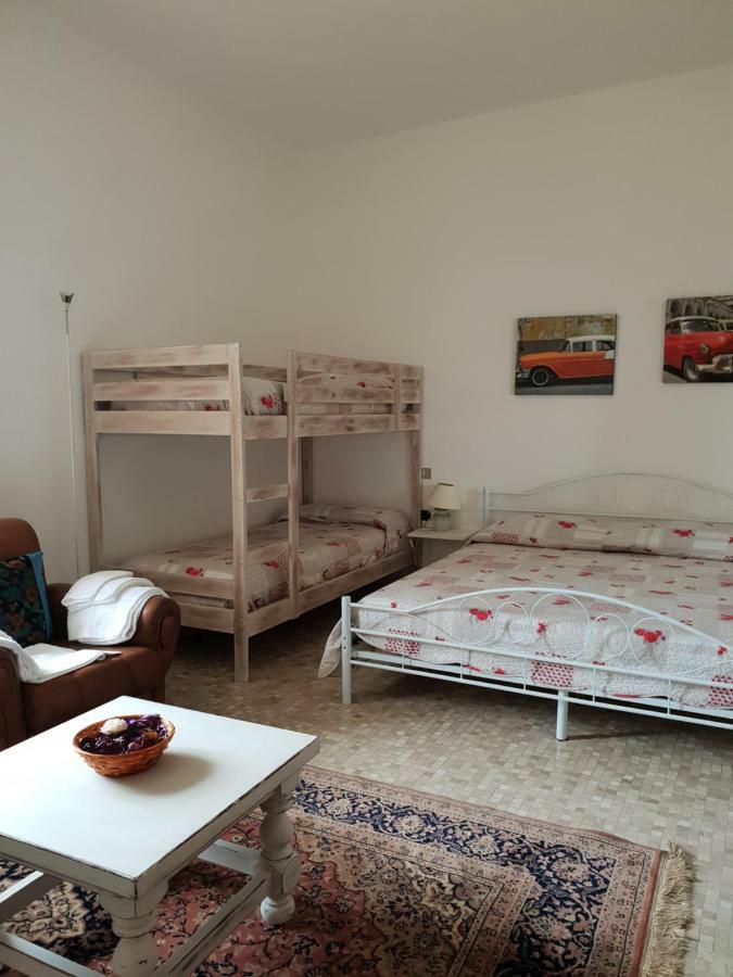 Camere "Le Margherite" Olbia Bagian luar foto